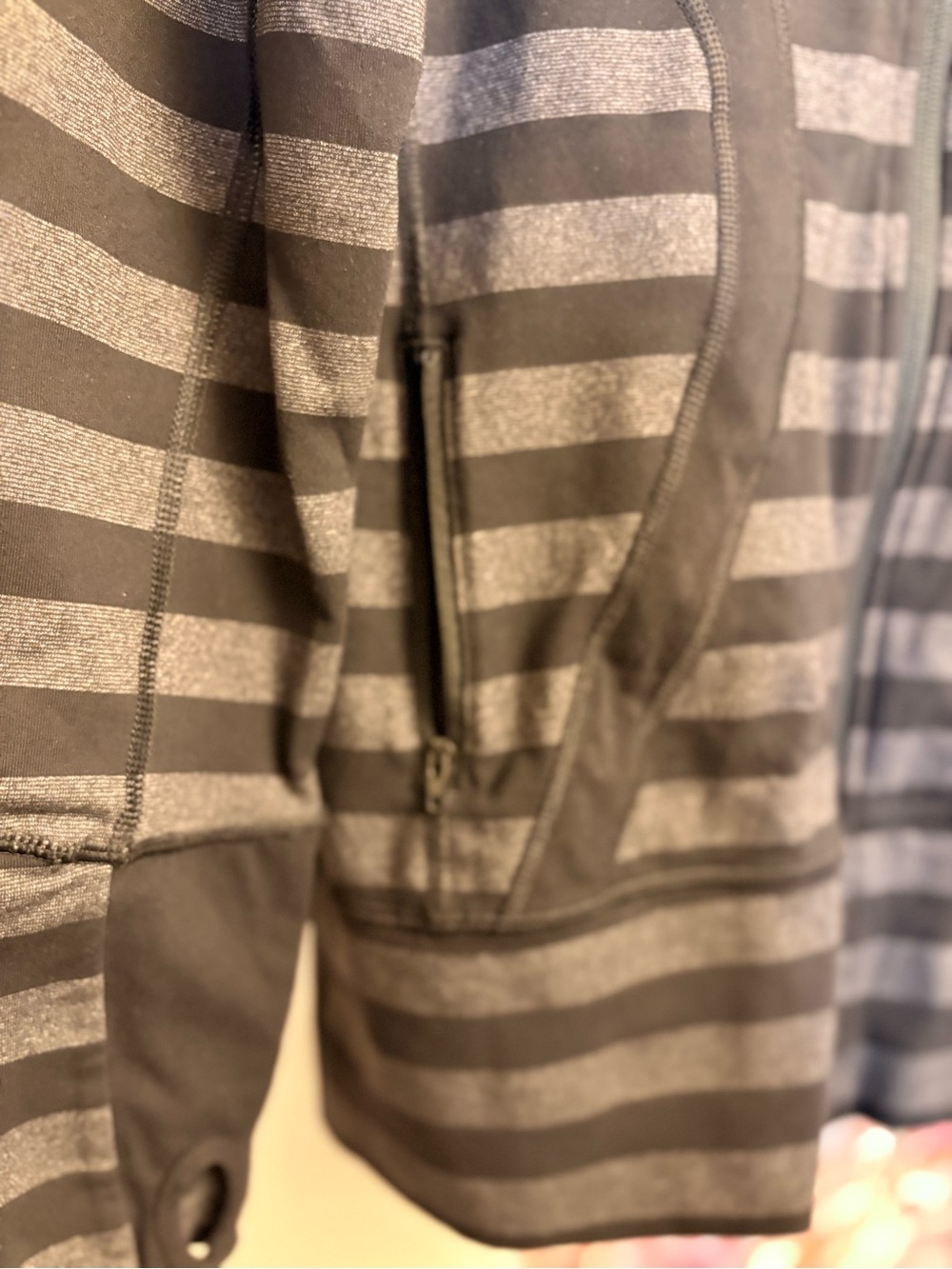 Size 10 lululemon Striped Hooded Zip-Up Jacket - Black/Gray - Picture 5 of 9